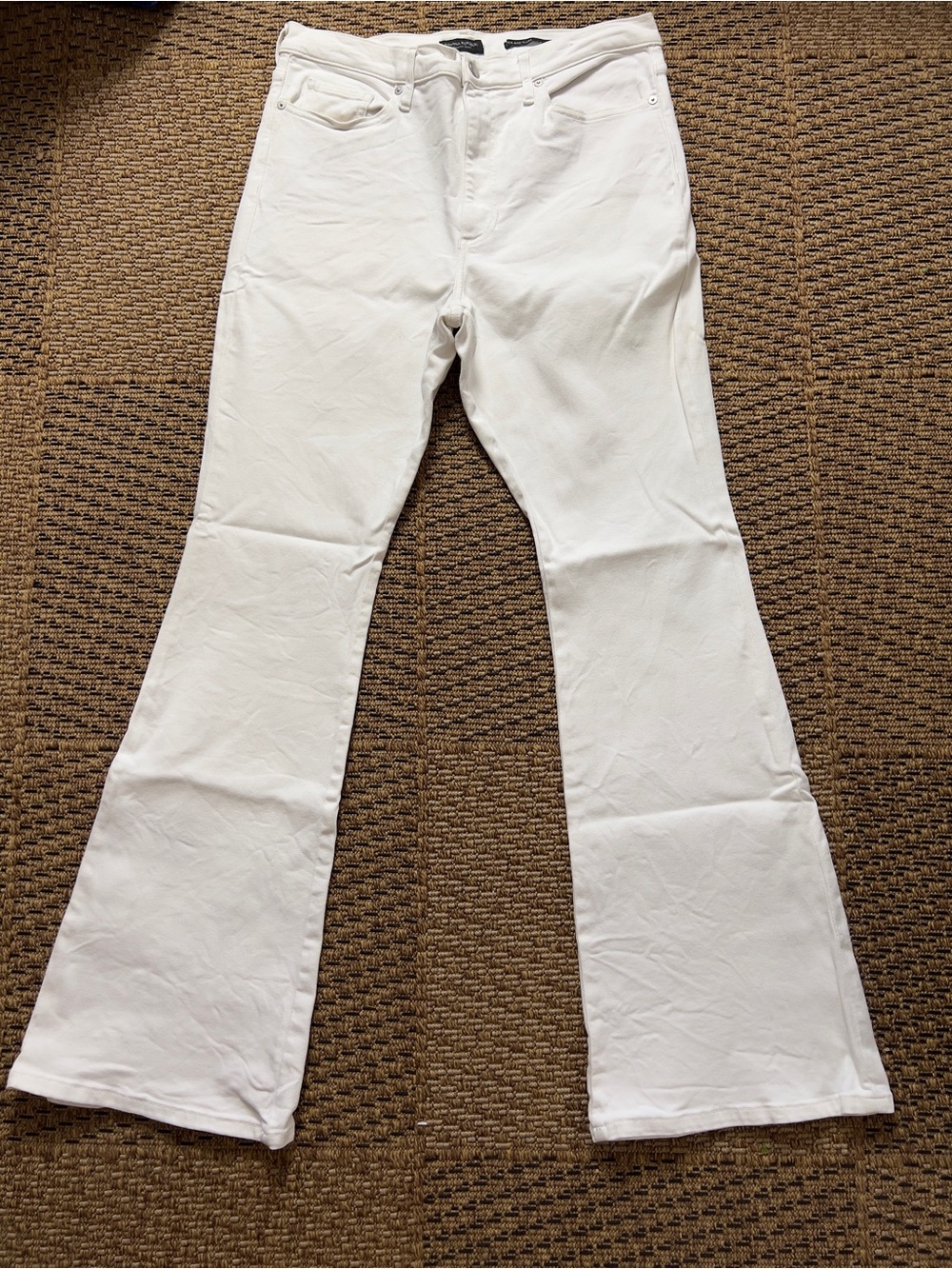 Banana Republic High Rise Flare White Jeans Size 32